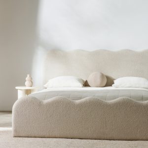 Łóżko tapicerowane 160x200 cm Tulla, ze stelażem i pojemnikiem, jasnobeżowe, boucle, falowane