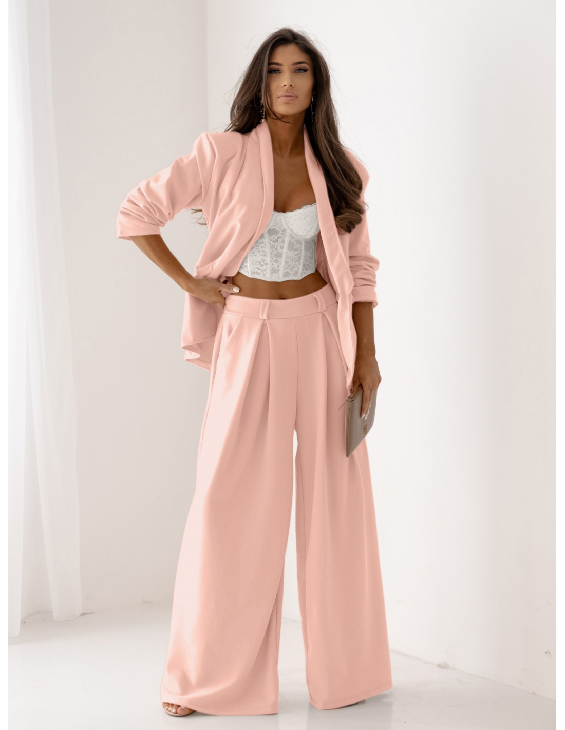 Modny garnitur z szerokimi spodniami TOKYO - pudrowy róż