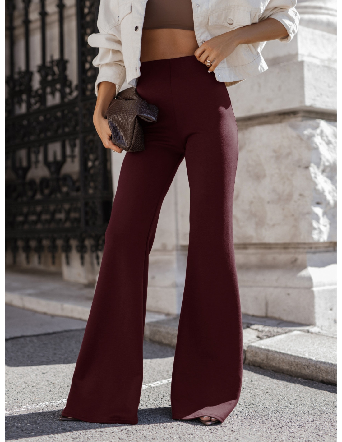 Masełkowe spodnie dzwony REILLY - bordowe