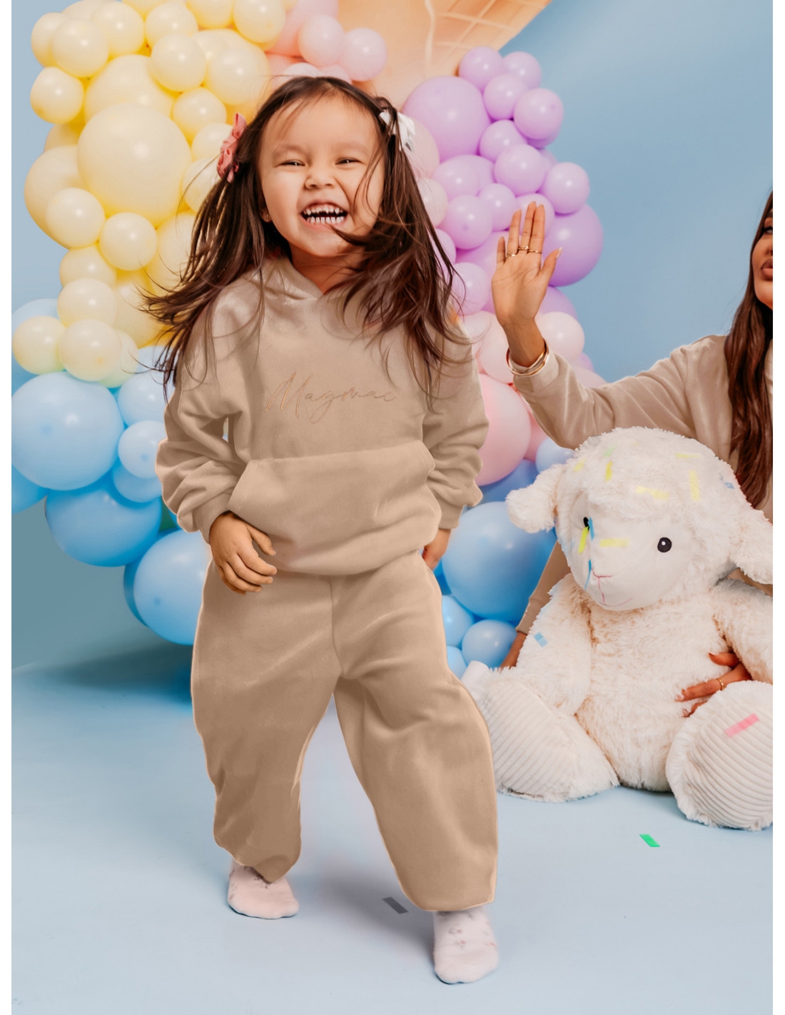 Welurowy dres dziecięcy GIZMO - beżowy