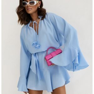 Trapezowa sukienka z falbanami NELLIE - błękitna