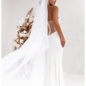 Długi ślubny tiulowy welon BELLE - biały