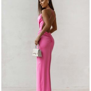Dopasowana sukienka maxi na wesele MAURA - różowa