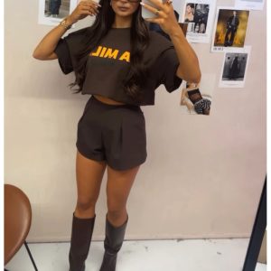 Bawełniana bluzka t-shirt z napisem HALAKI - czekoladowa